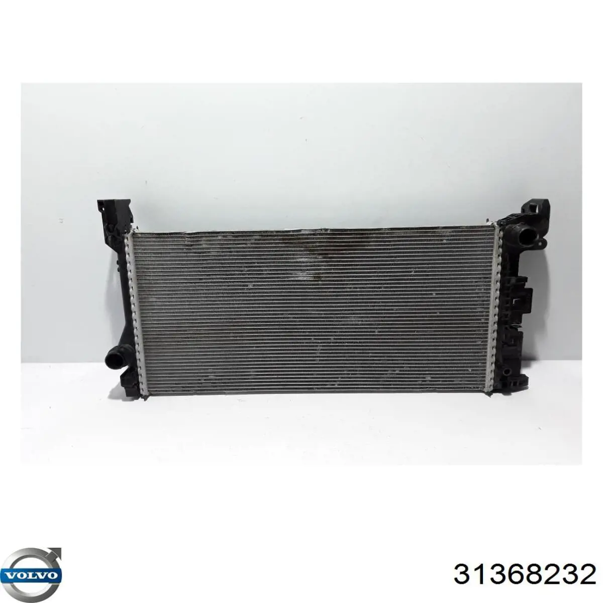 Radiador de esfriamento de motor 32252295 Volvo