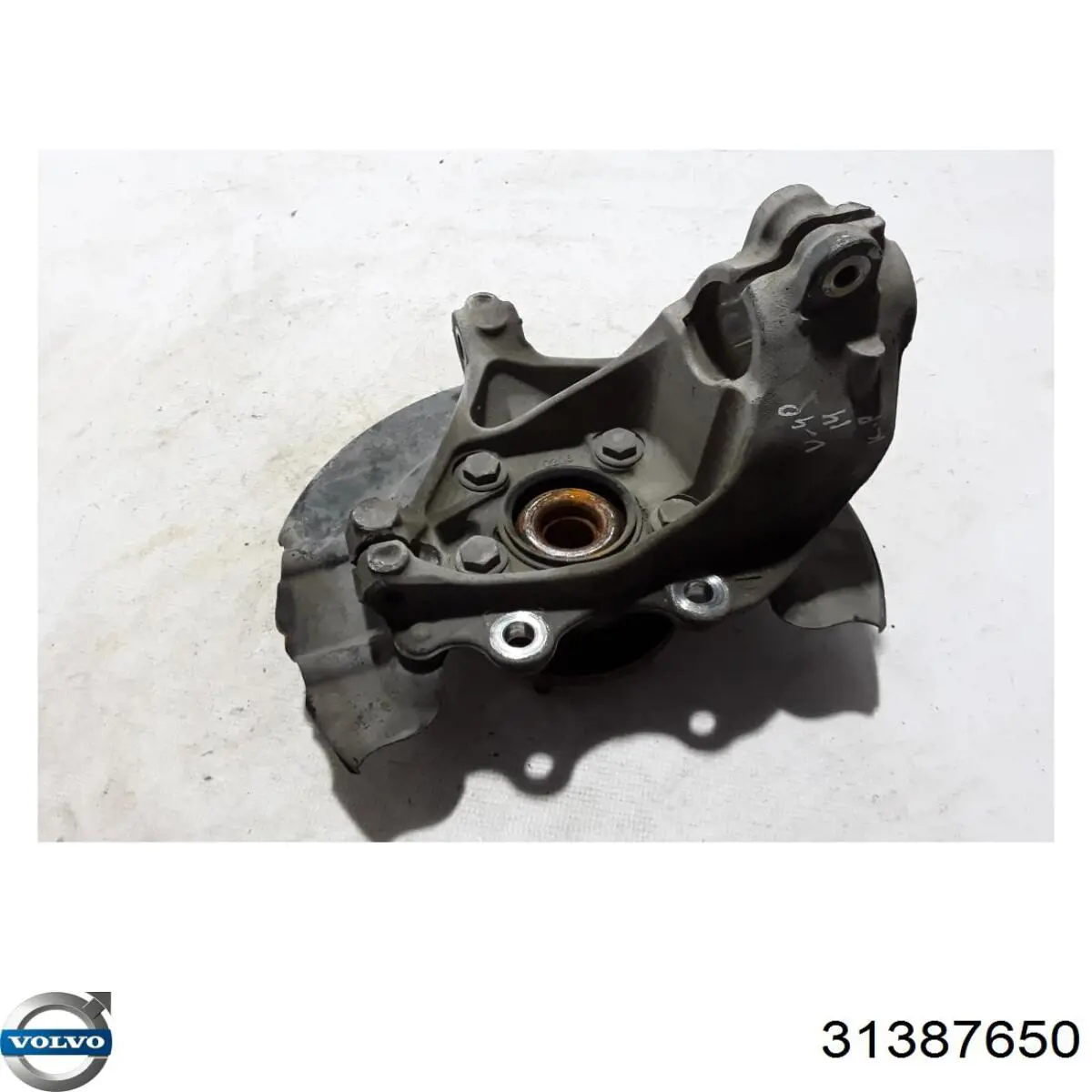 Pino moente (extremidade do eixo) dianteiro esquerdo Volvo 31387650 preço, a partir de 224,74 USD