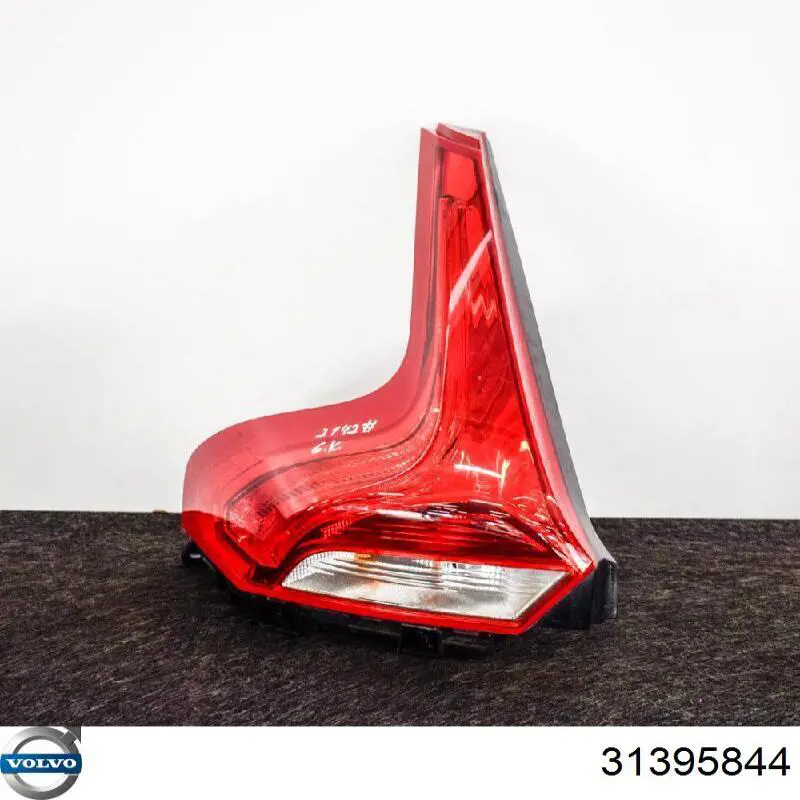 31395844 Volvo Lanterna traseira esquerda