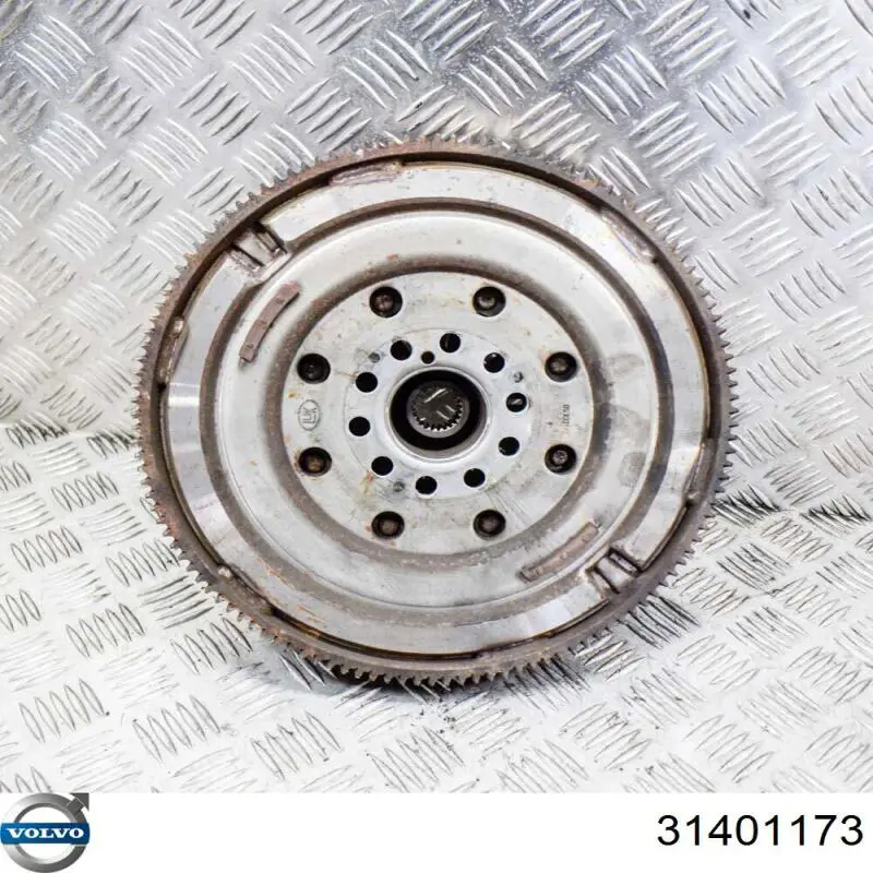 31401173 Volvo Volante de motor