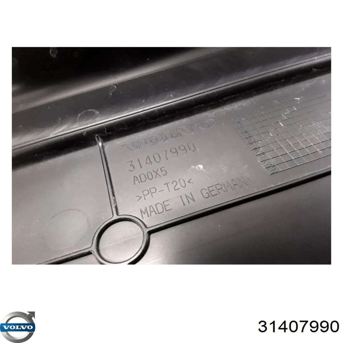 Compre 31407990 Volvo Placa sobreposta superior do painel dianteiro (de suporte do radiador)