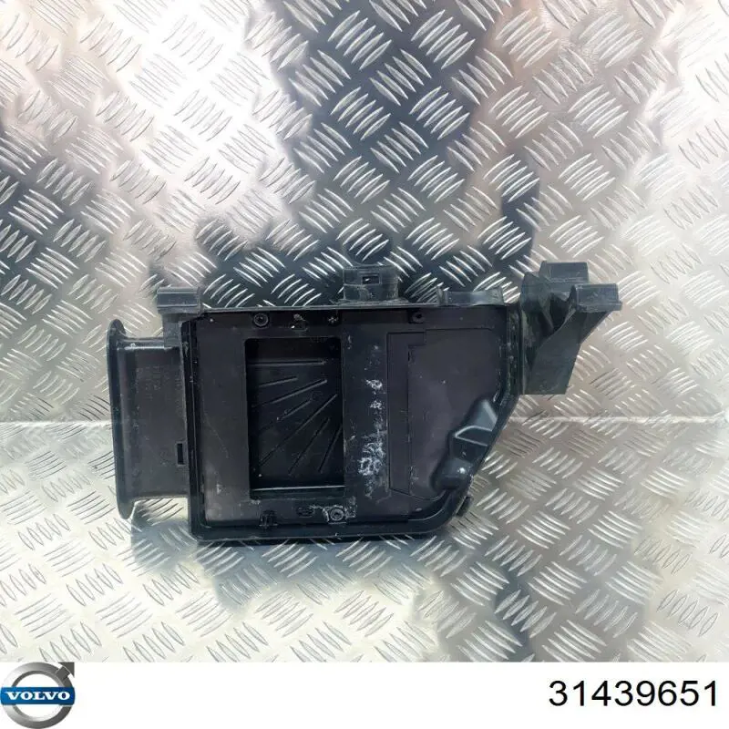 31430159 Volvo Ressonador de filtro de ar
