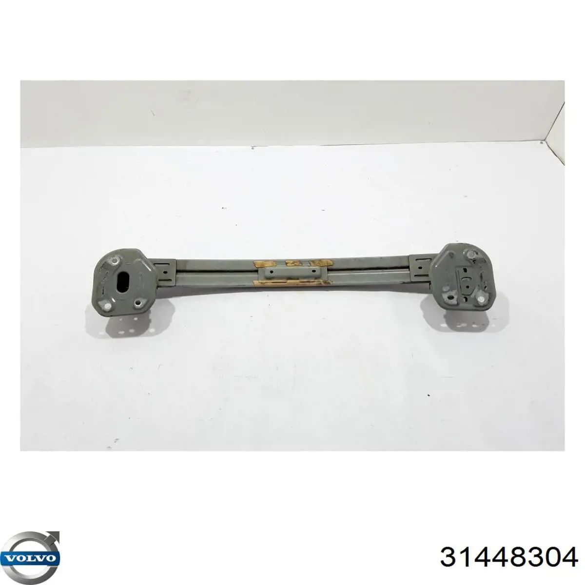 31448304 Volvo Reforçador do pára-choque traseiro