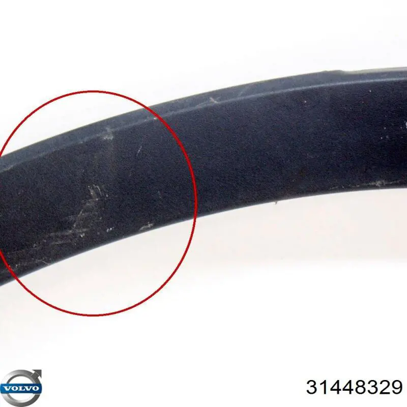 32314918 Volvo Expansor direito (placa sobreposta) de arco do pára-lama traseiro