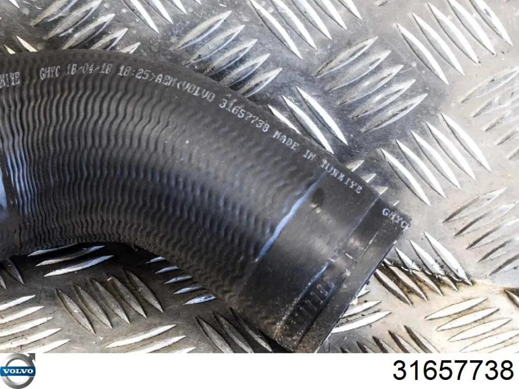 Compre 31657738 Volvo Mangueira (cano derivado) de intercooler