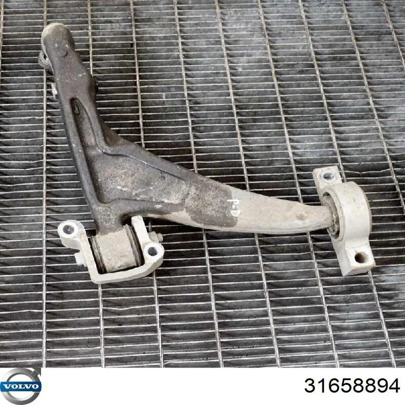 31658894 Volvo Braço oscilante inferior direito de suspensão dianteira