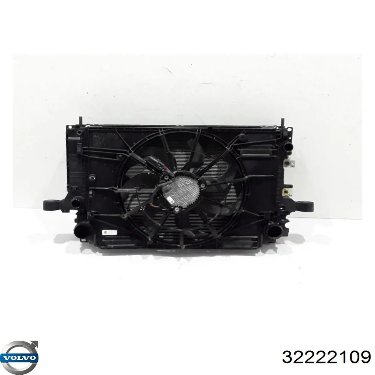 32222109 Volvo Difusor do radiador de esfriamento, montado com motor e roda de aletas