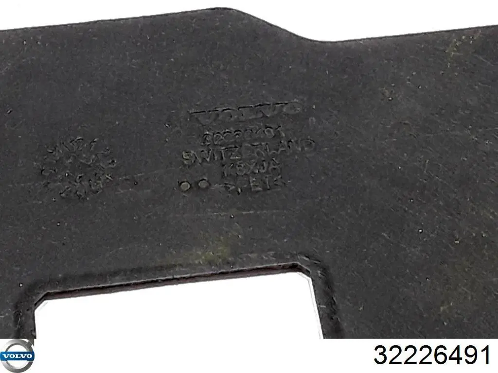Proteção de motor, de panela (da seção de motor) Volvo 32226491 preço, a partir de 174,05 USD