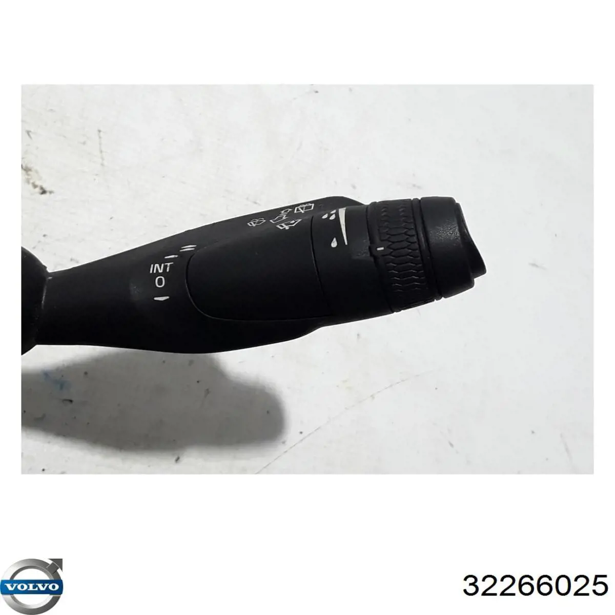 31674098 Volvo Comutador instalado na coluna da direção, montado