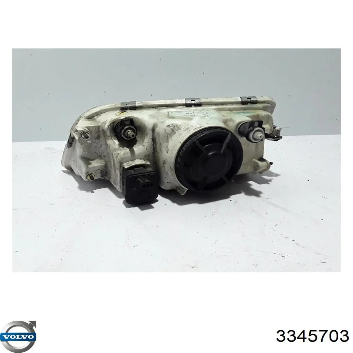 Compre 3345703 Volvo Luz direita