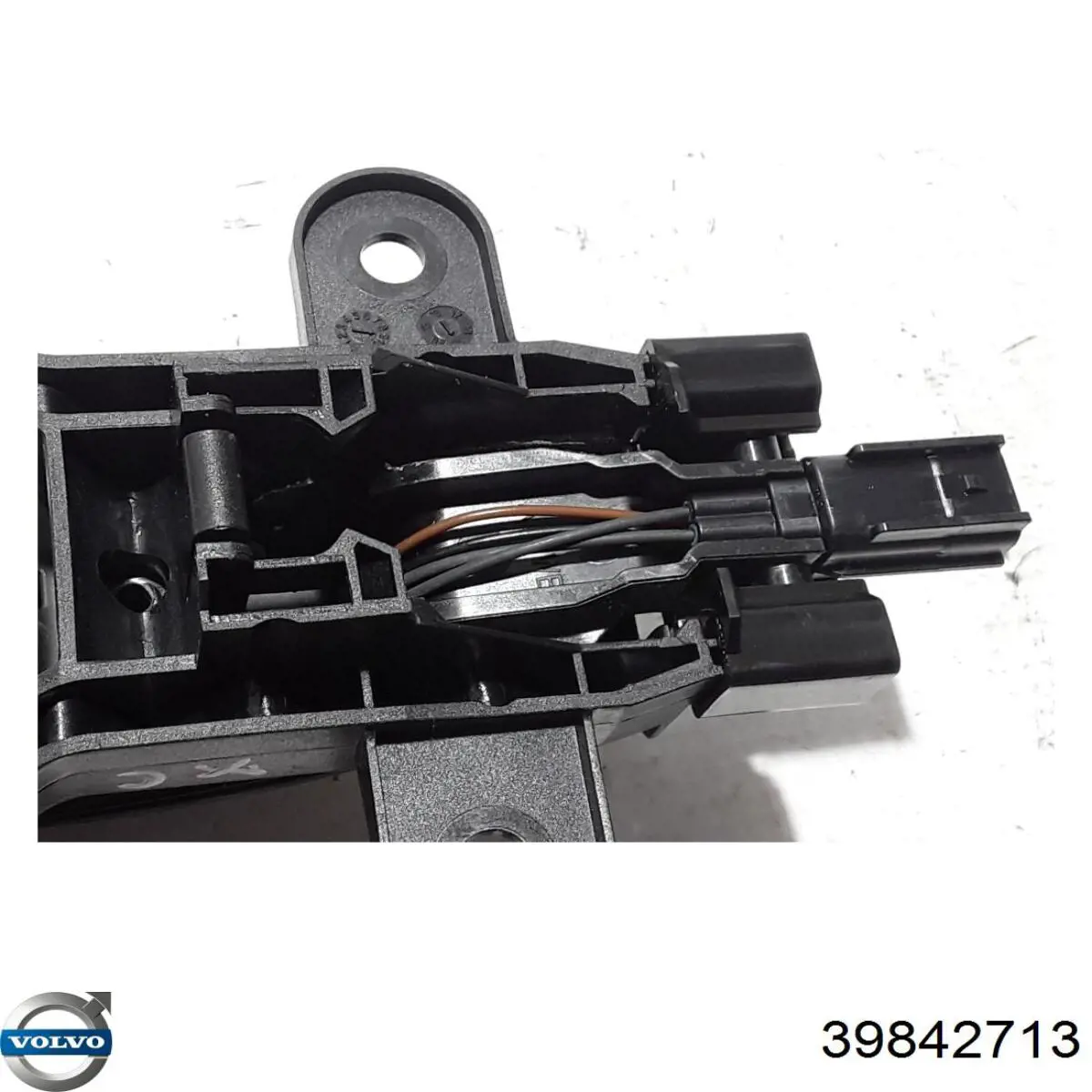 Maçaneta externa dianteira/traseira da porta esquerda 39842713 Volvo