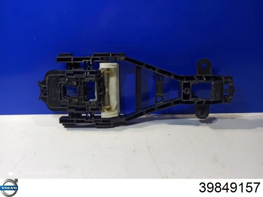 39849157 Volvo Maçaneta externa dianteira/traseira da porta esquerda