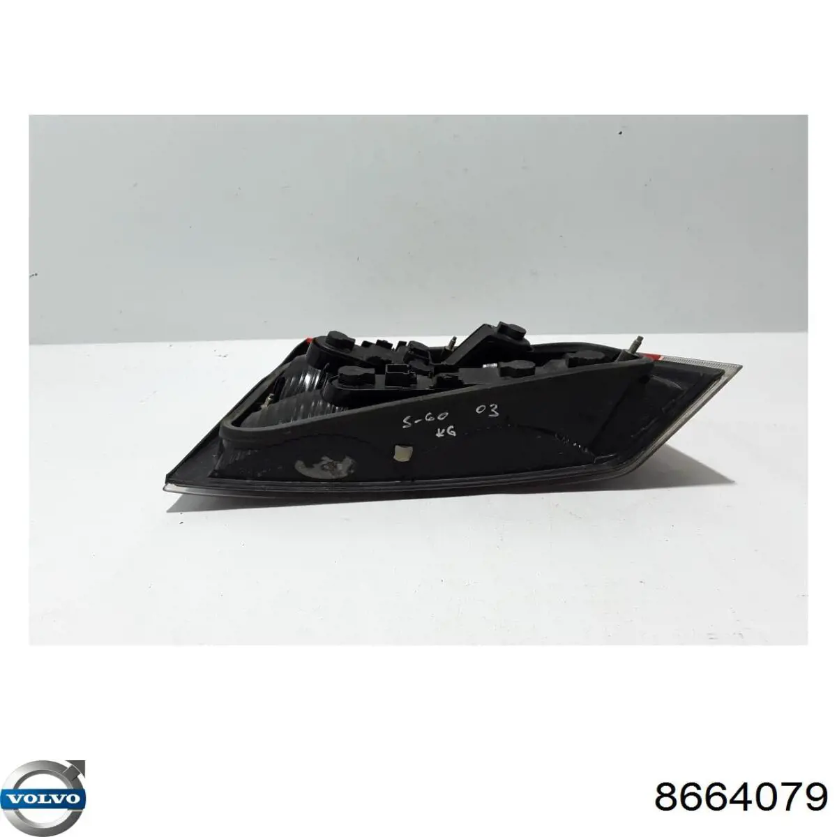 Compre 8664079 Volvo Lanterna traseira esquerda