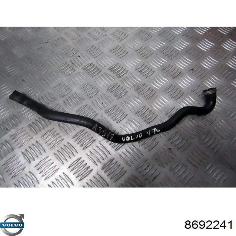 8692241 Volvo 