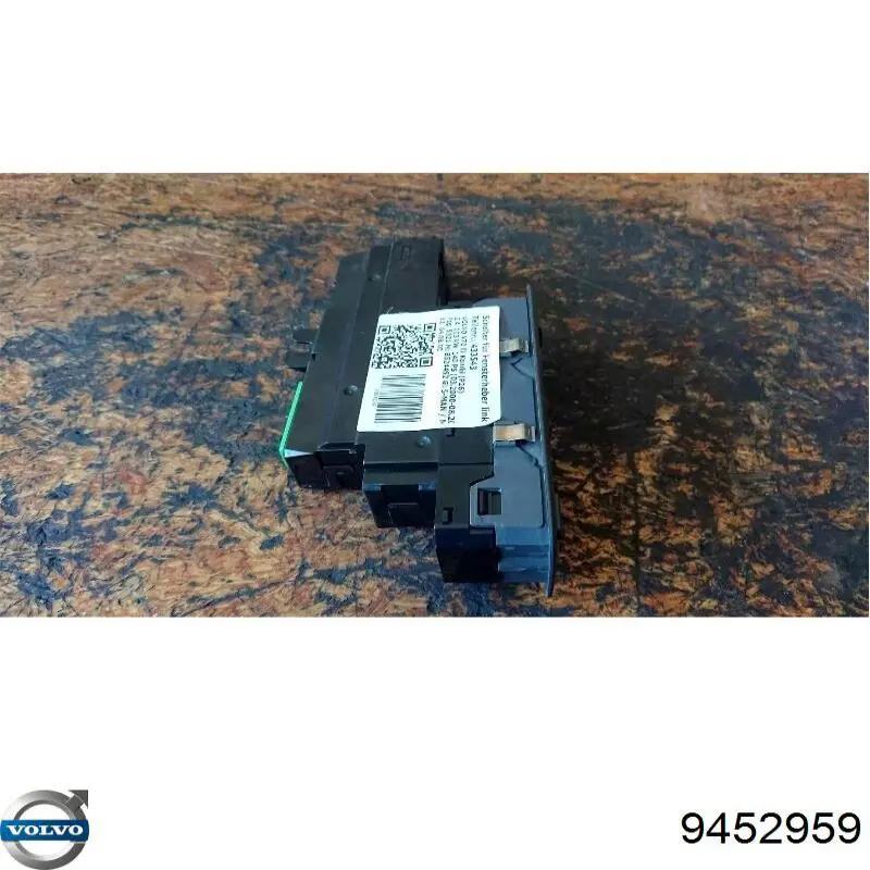 Compre 8682836 Volvo Unidade de botões dianteira esquerda de controlo de elevador de vidro
