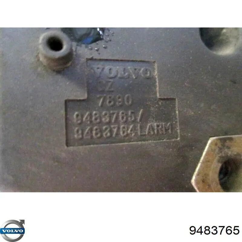 Compre 9483765 Volvo Fecho da capota direito