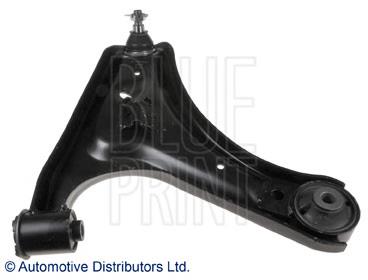 Braço oscilante inferior esquerdo de suspensão dianteira 48069B4011 Toyota