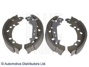 044950D040 Toyota Sapatas do freio traseiras de tambor