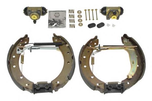 Compre 8671014482 Renault (RVI) Sapatas do freio traseiras de tambor, montadas com cilindros, kit