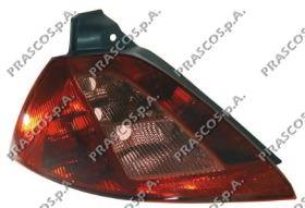 Lanterna traseira esquerda 5200073237 Renault (RVI)