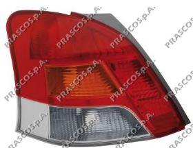 815510D250 Toyota Lanterna traseira direita