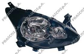 811300H011 Toyota Luz direita