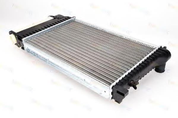 Radiador de esfriamento de motor BMW 17111712986