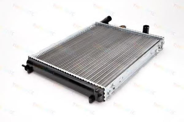 Radiador de esfriamento de motor 7701352904 Renault (RVI)