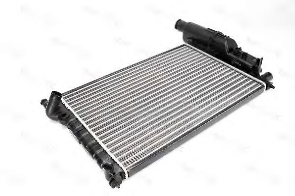 Radiador de esfriamento de motor Polcar 5765081