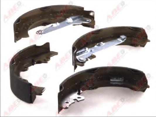 Sapatas do freio traseiras de tambor ABE C02076ABE preço, a partir de 59,72 USD