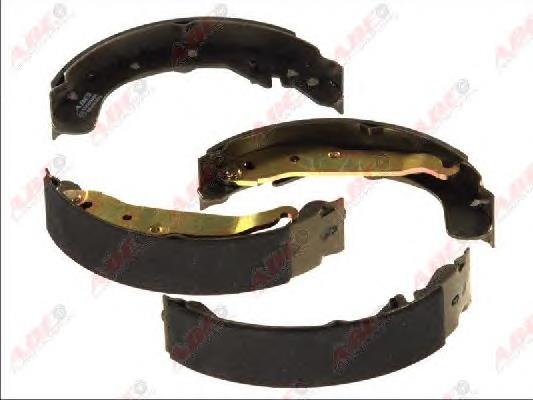 Sapatas do freio traseiras de tambor Opel 1605062 preço, a partir de 26,00 USD