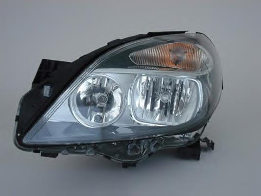 2468200261 Mercedes Luz direita