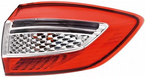 1767492 Ford Lanterna traseira direita externa