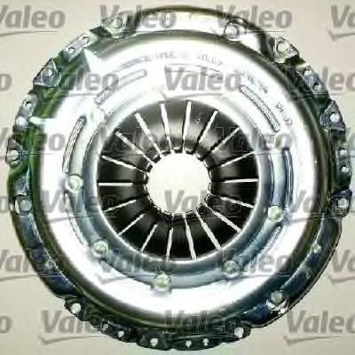 Compre 826317 VALEO Kit de embraiagem (3 peças)