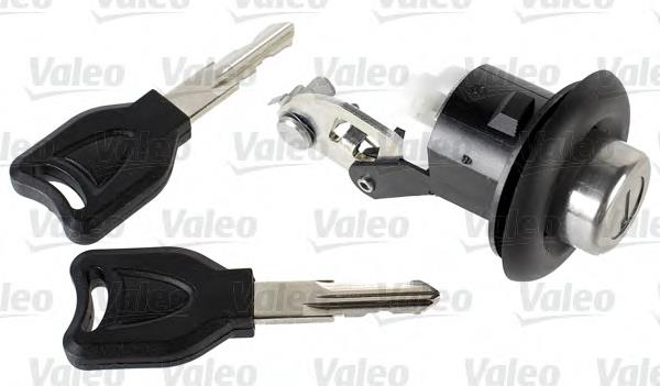 Compre 905020198R Renault (RVI) Trinco de fecho de porta-malas (de 3ª/5ª porta traseira)