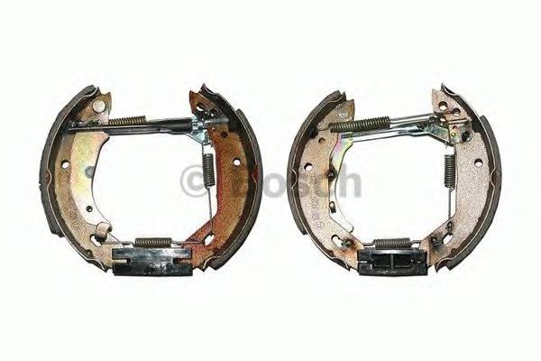 Sapatas do freio traseiras de tambor, montadas com cilindros, kit 8671003659 Renault (RVI)