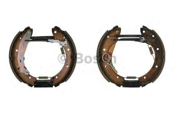 Sapatas do freio traseiras de tambor, montadas com cilindros, kit 0204114556 Bosch