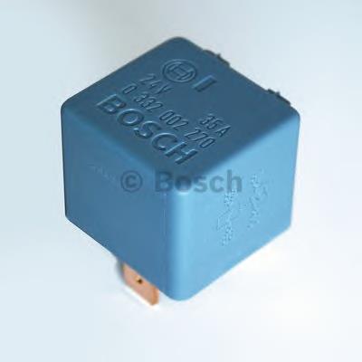 Relê de aquecimento de vidro traseiro 81259020452 MAN
