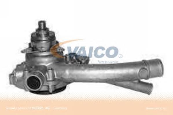 Compre A1022003901 Mercedes Bomba de água (bomba) de esfriamento