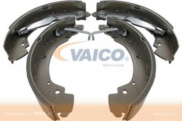 Sapatas do freio traseiras de tambor 701609532D VAG