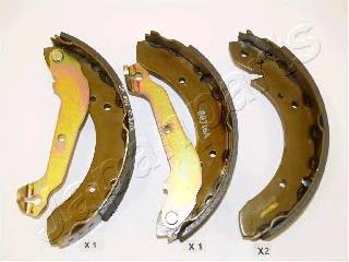 Sapatas do freio traseiras de tambor Mitsubishi MB668338 preço, a partir de 42,57 USD