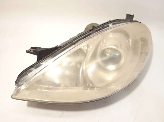 Luz esquerda 0301197211 MERCEDES