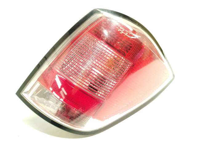 Lanterna traseira direita 13223674 OPEL