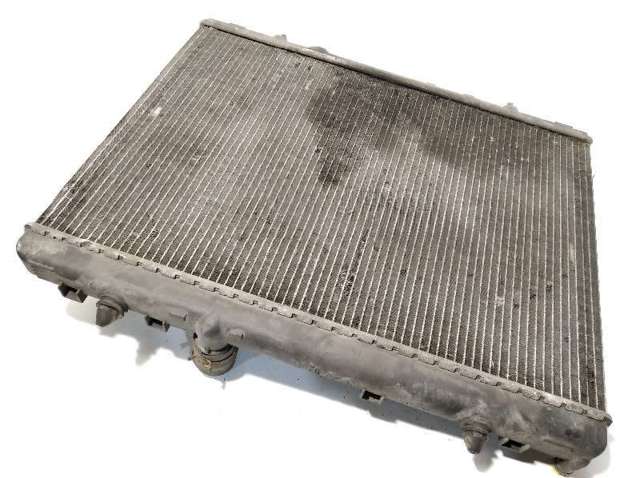 Radiador de esfriamento de motor 1330V3 PEUGEOT