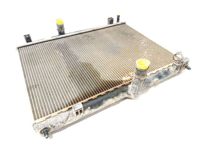 Radiador de esfriamento de motor 1330W5 PEUGEOT