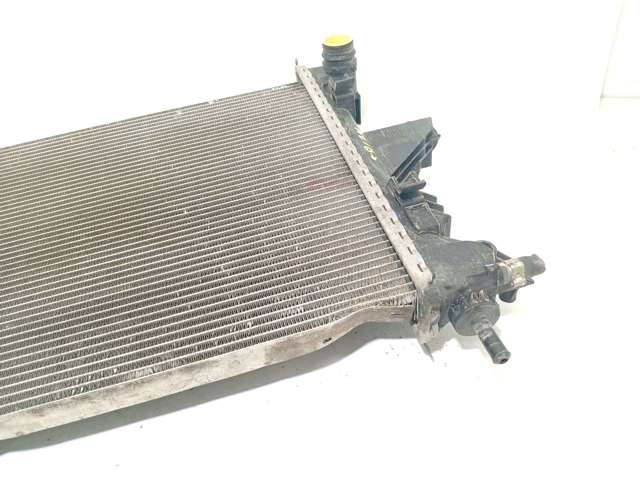 Radiador de esfriamento de motor 1342588080 PEUGEOT