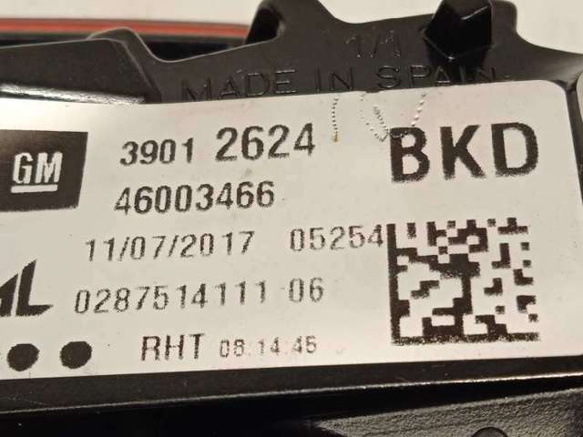 Lanterna traseira direita interna 13454501 OPEL