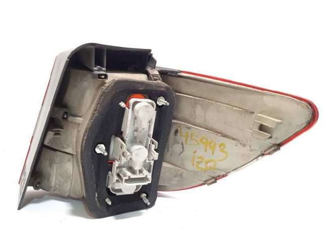 Lanterna traseira esquerda externa 1698202364 MERCEDES