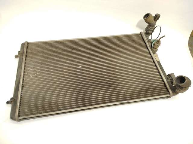Radiador de esfriamento de motor 1J0121253AF VAG
