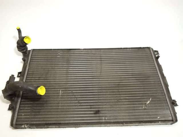 Radiador de esfriamento de motor 1K0121253AA VAG